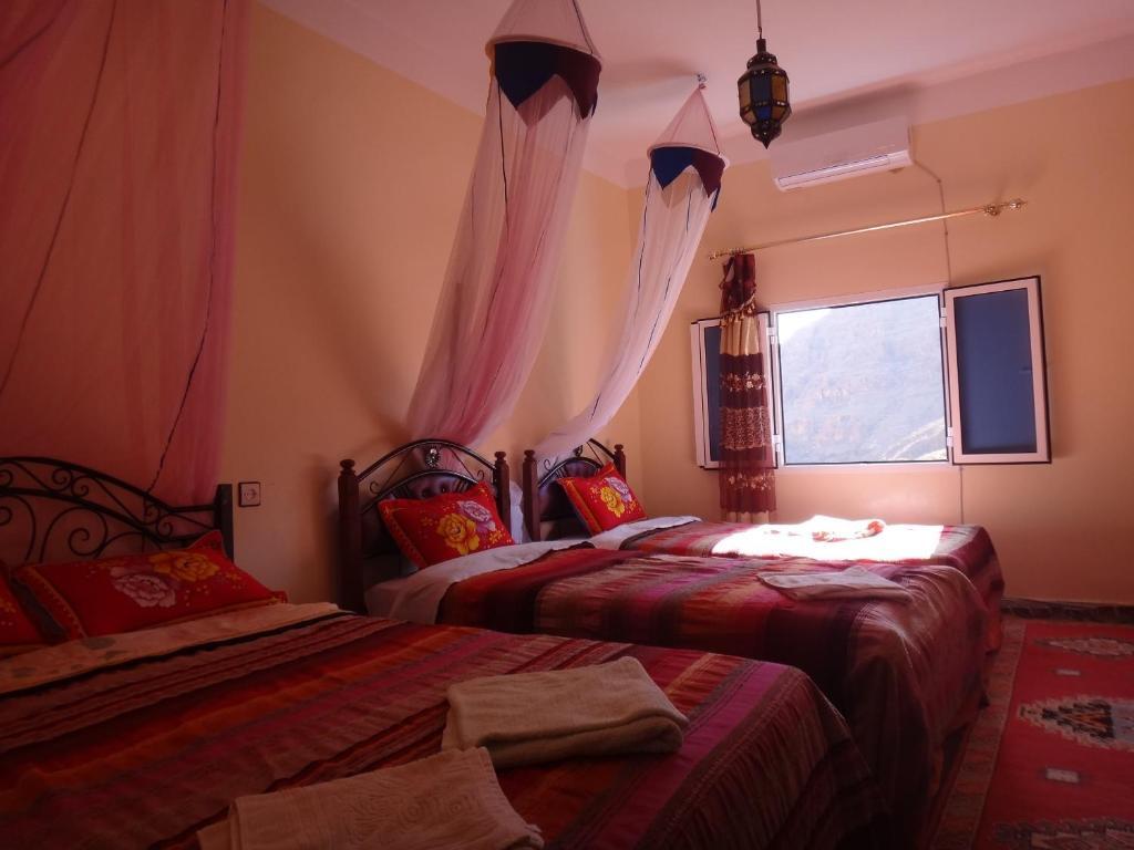 Maison D'Hotes Le Ciel Bleu Tinghir Cameră foto